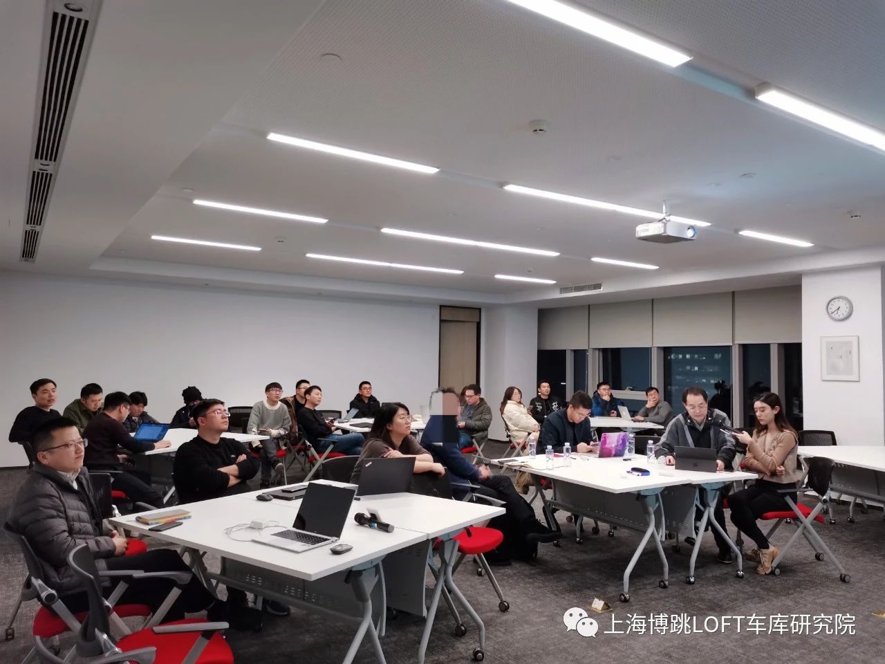 石河子杭州LOFT车库专题会